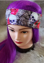 Load image into Gallery viewer, Deadly Roses Deadly Roses Snazzy headwear